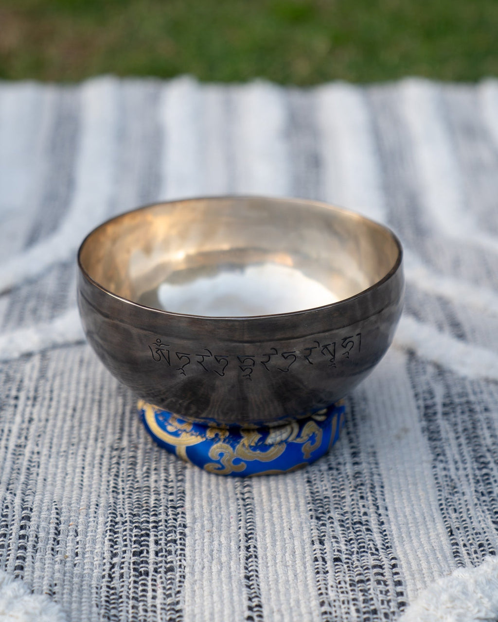 Third Eye Chakra New Moon Singing Bowl in A
