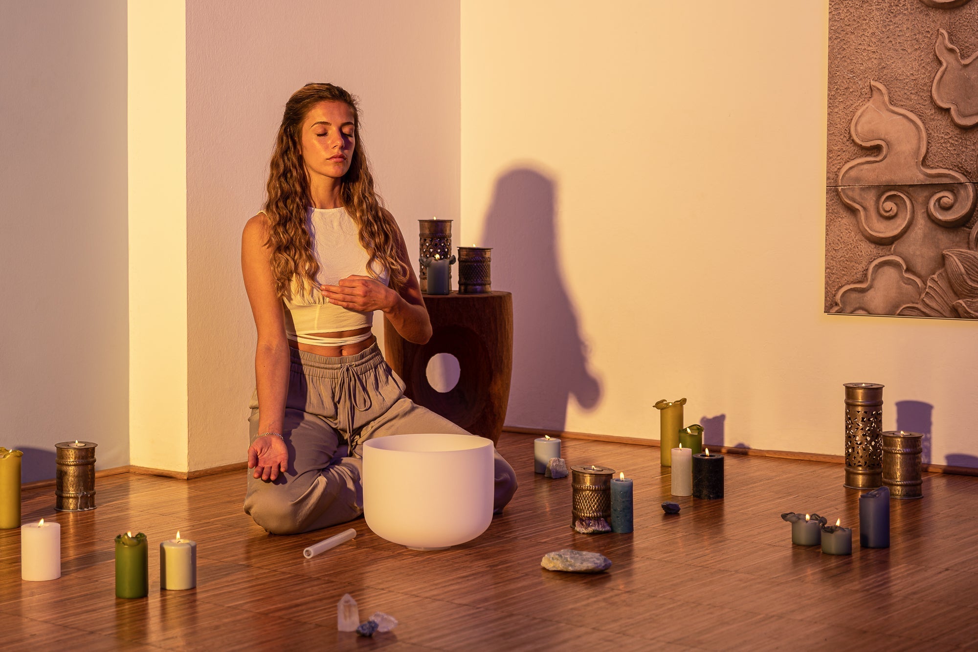 432 Hz Crystal Singing Bowl Chakra Set - 7 Pure White Quartz Bowls (8"–14")